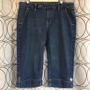 CATO Capris Lowest Price